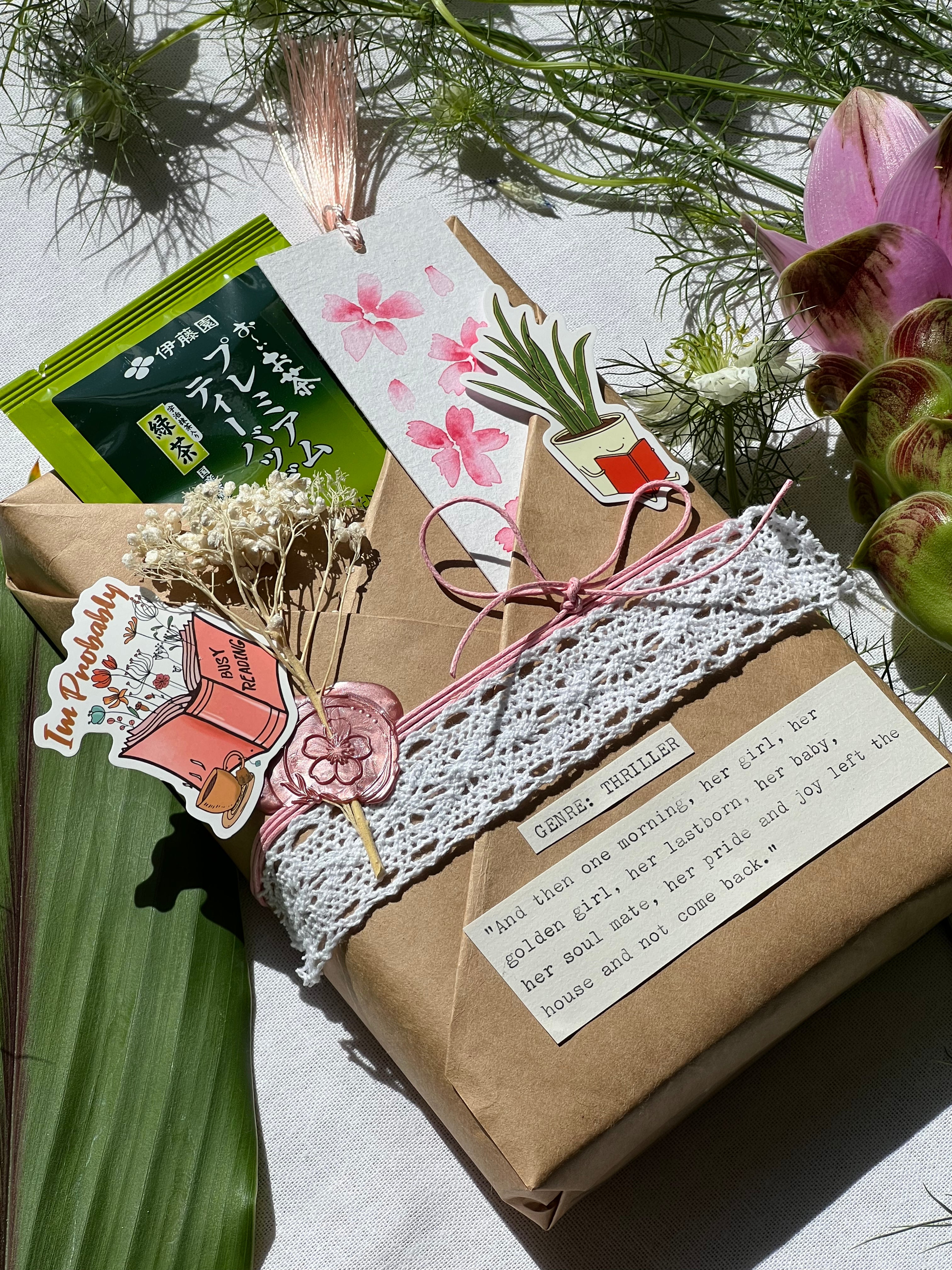 Pre-loved Blind Date with a Book Package